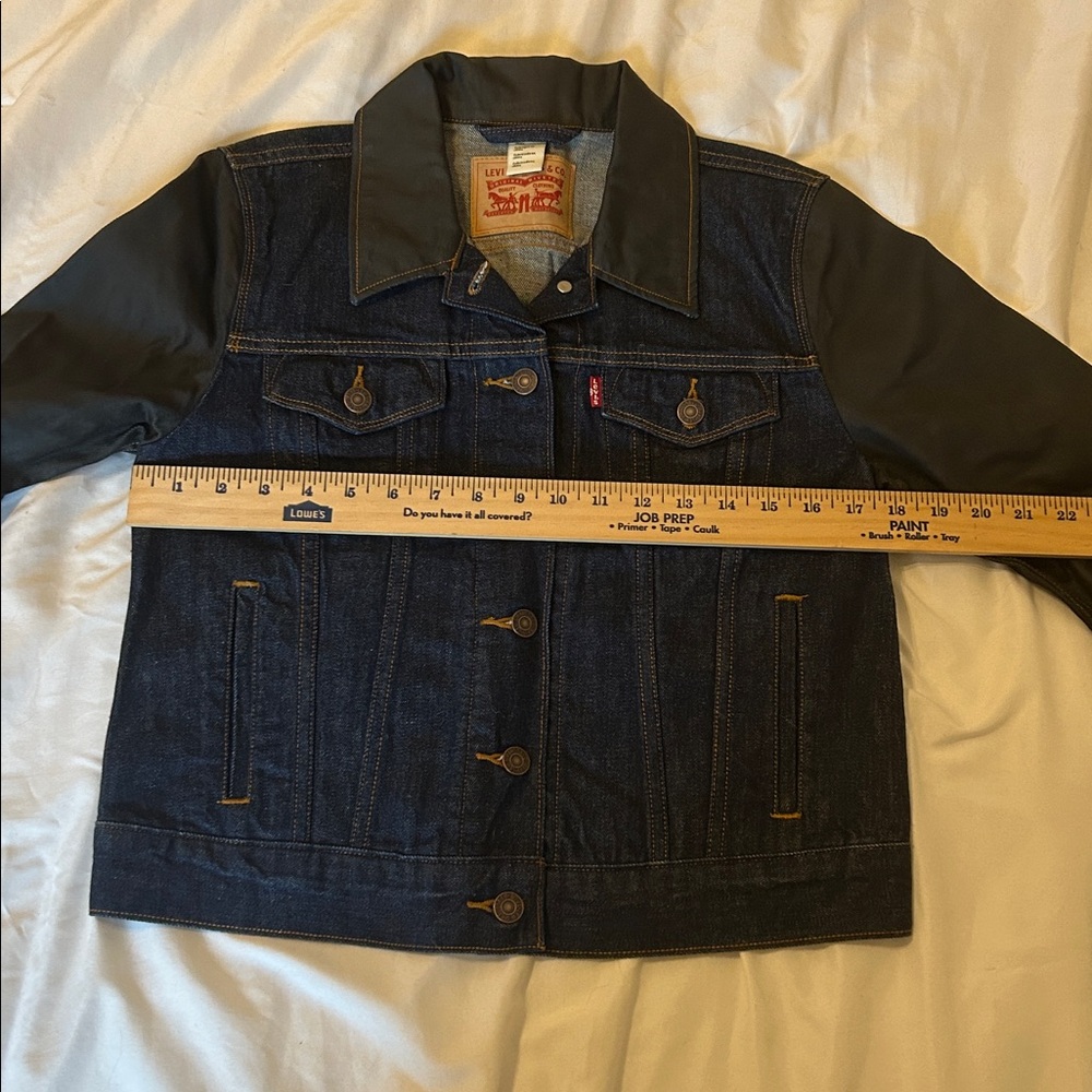 Womens Levi’s Jean and Faux Leather Jacket Medium New Without Tags - Picture 6 of 11